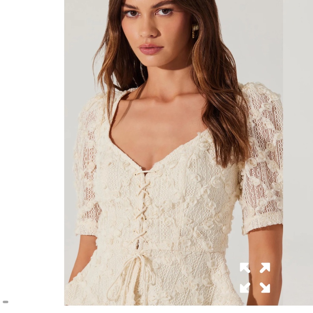 ASTR Women's Ivory Lace-Up Blouse